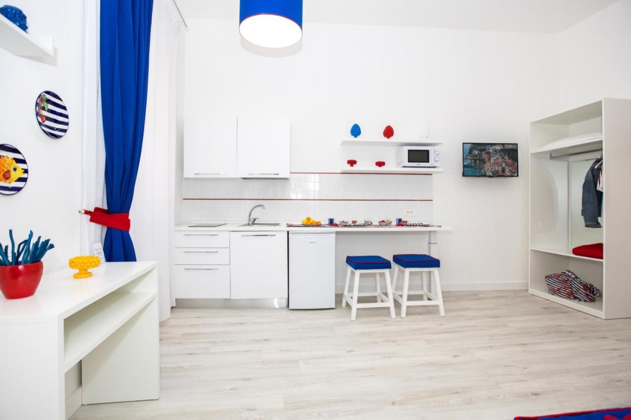 Happy Flat On The Sea Apartment Соренто Екстериор снимка